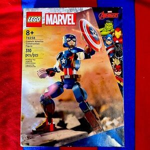 LEGO Marvel Captain America Construction Figure 76258